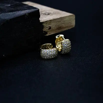 BRINCO EM MOEDA ANTIGA + BANHO EM OURO 18k (20 milésimos)