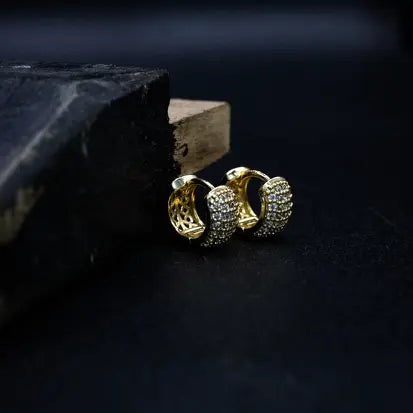 BRINCO EM MOEDA ANTIGA + BANHO EM OURO 18k (20 milésimos)