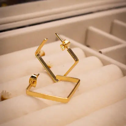 BRINCO FIO QUADRADO 23MM